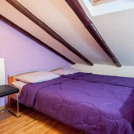 Medak City Center 아파트